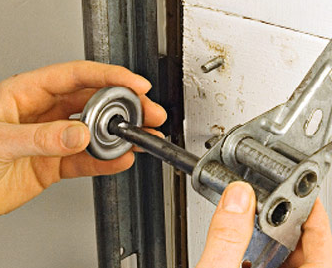 roller-repair-for-garage-doors-in-newnan-ga